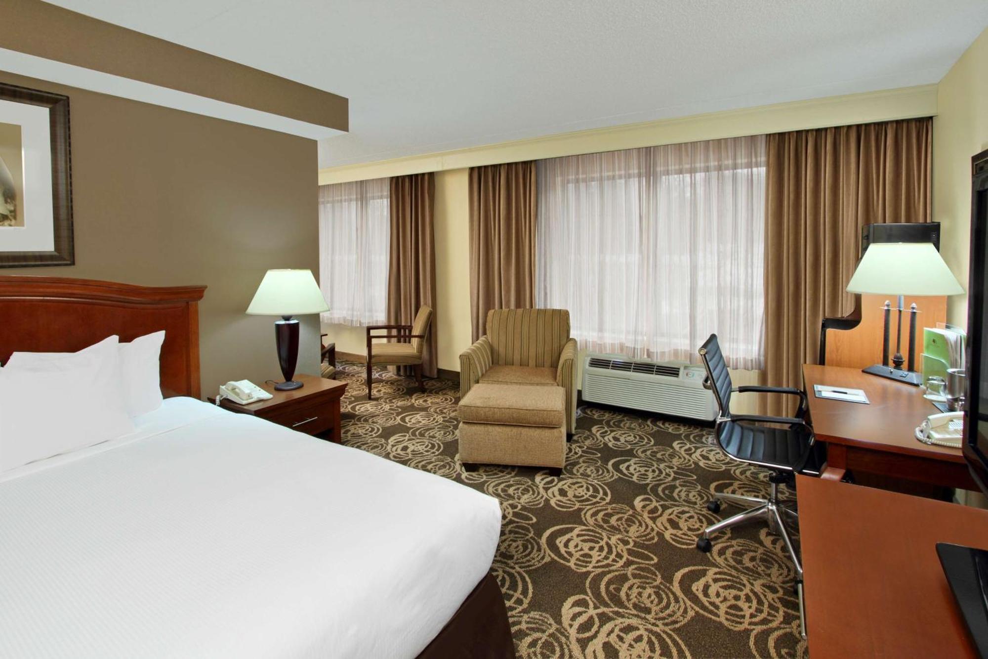 Hotel Doubletree By Hilton Mahwah Exterior foto