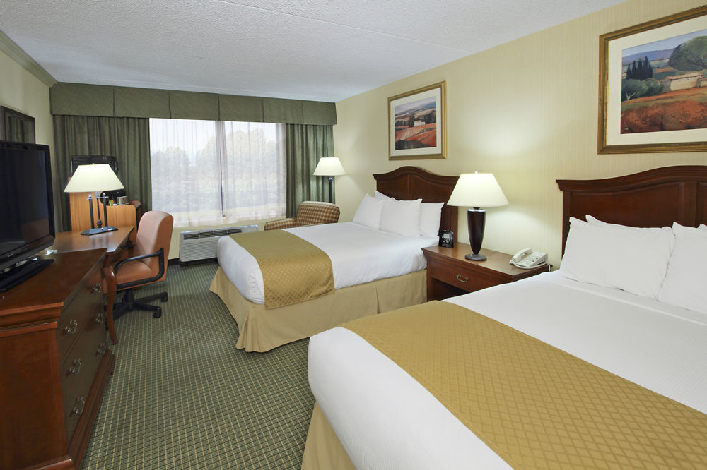 Hotel Doubletree By Hilton Mahwah Exterior foto
